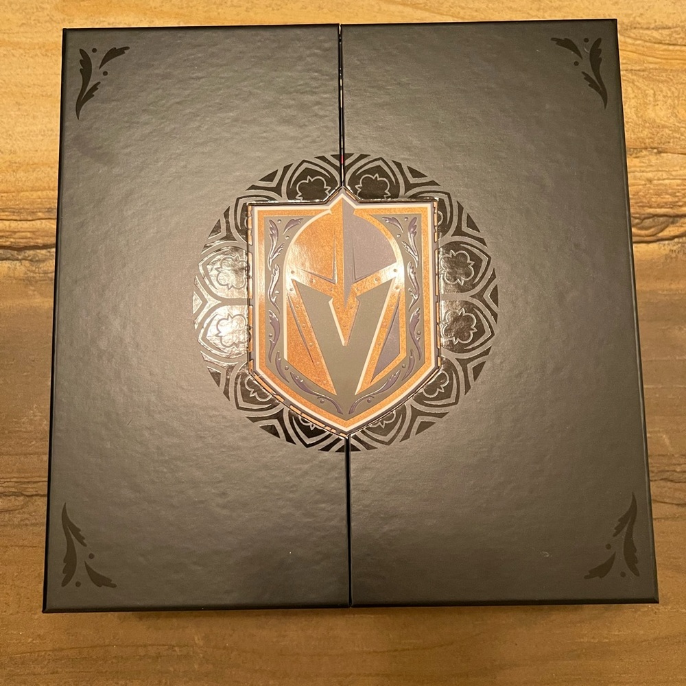 NEW Vegas Golden Knights Season Ticket Member Box Scarf - Picture 7 of 8